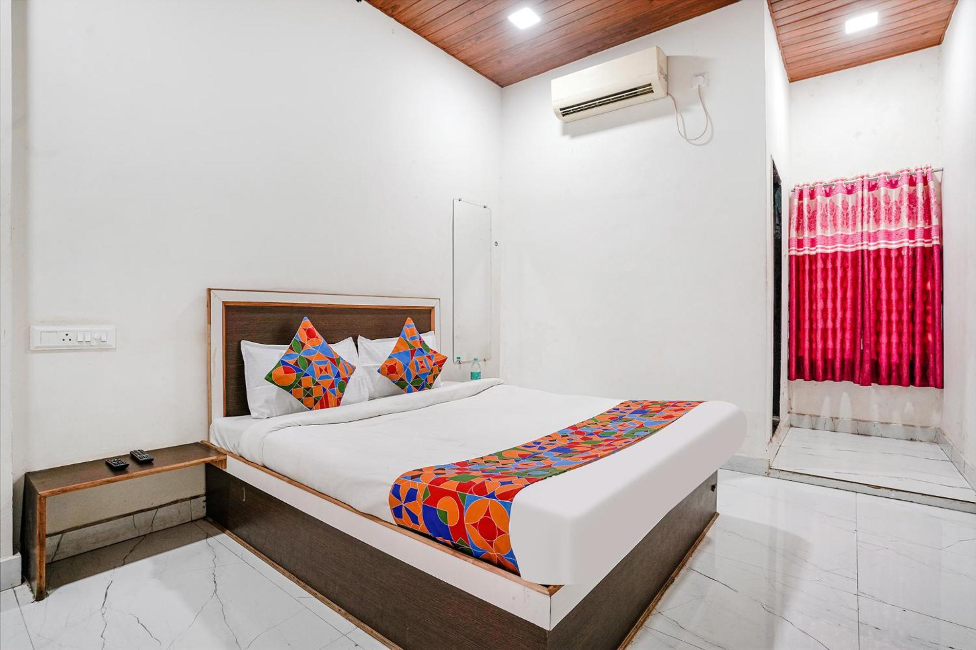 Fabexpress Sai Lodging I - Nr Nashik Railway Station 外观 照片