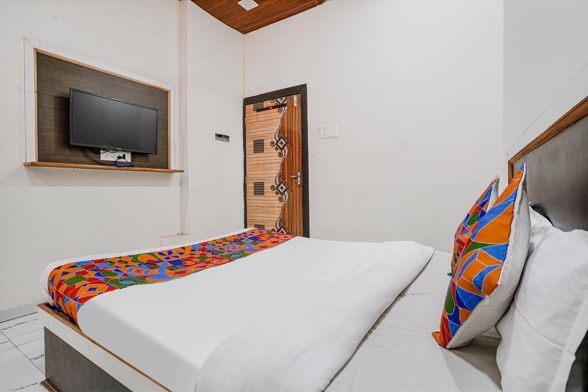 Fabexpress Sai Lodging I - Nr Nashik Railway Station 外观 照片