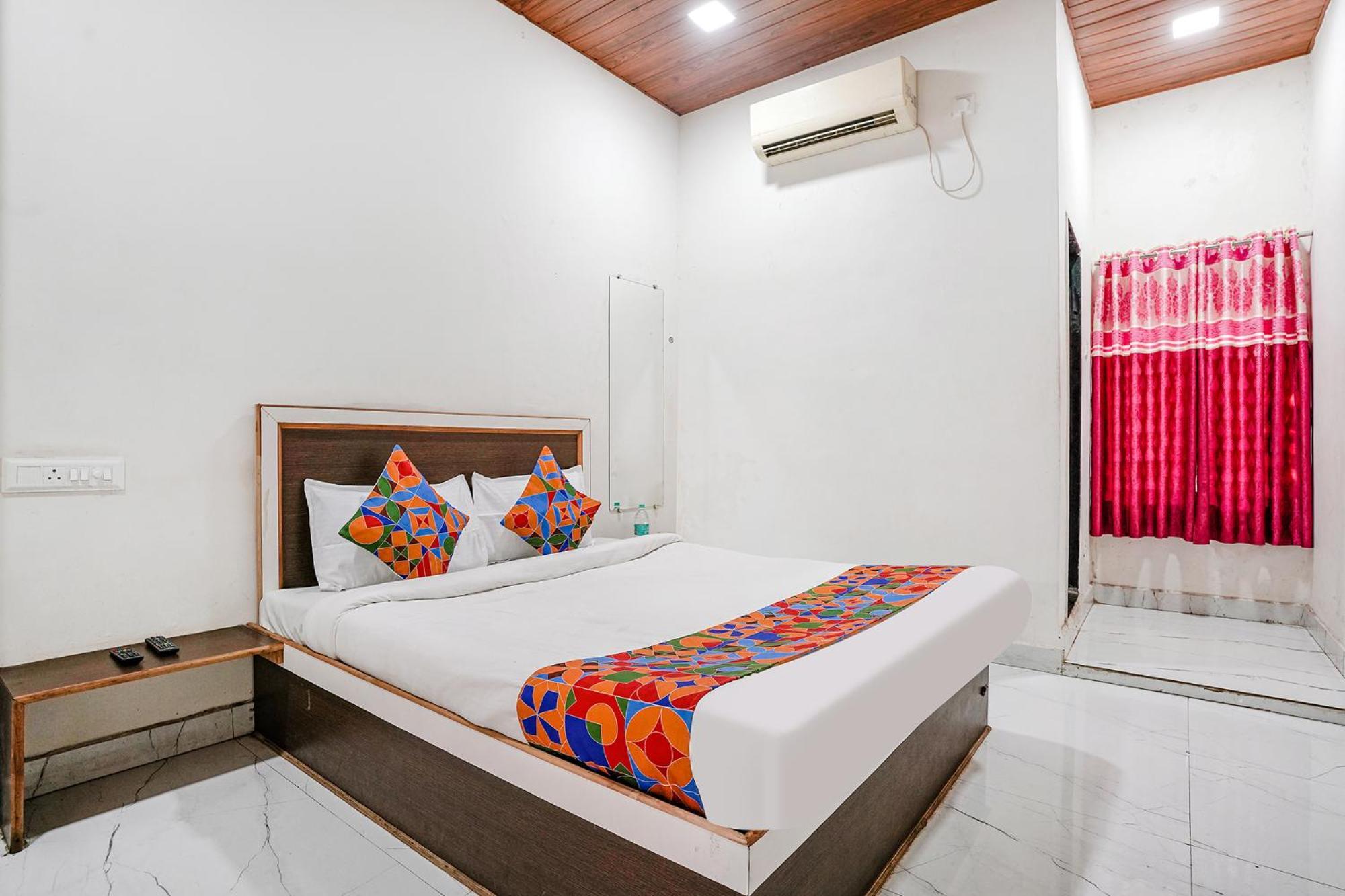 Fabexpress Sai Lodging I - Nr Nashik Railway Station 外观 照片